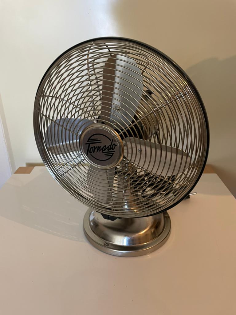 Tornado Tafelventilator - RVS, 3 snelheden, Witgoed en Apparatuur, Ventilatoren, Gebruikt, Tafelventilator, Ophalen of Verzenden