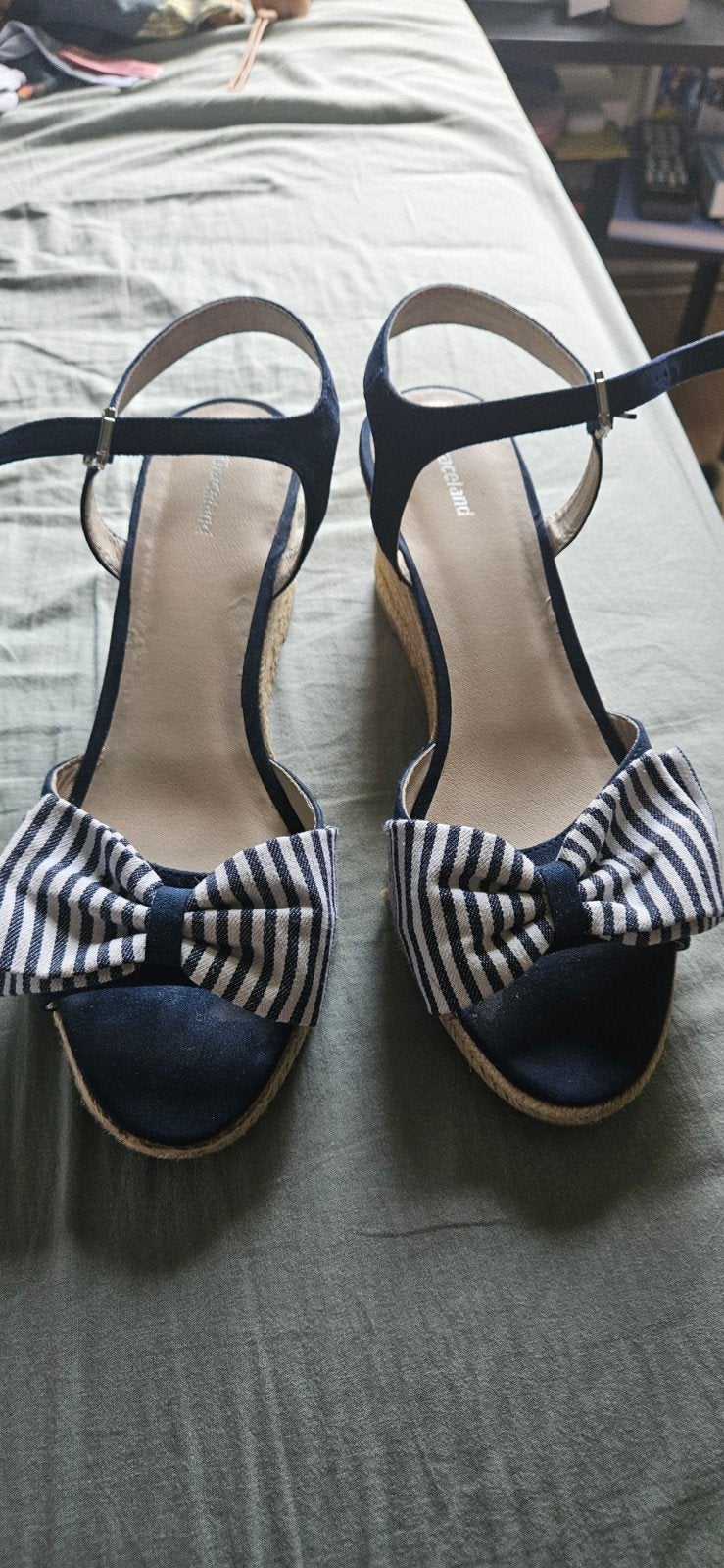 Graveland sleehakken maat 42, Schoenen met lage hakken, Blauw, Ophalen of Verzenden, Zo goed als nieuw