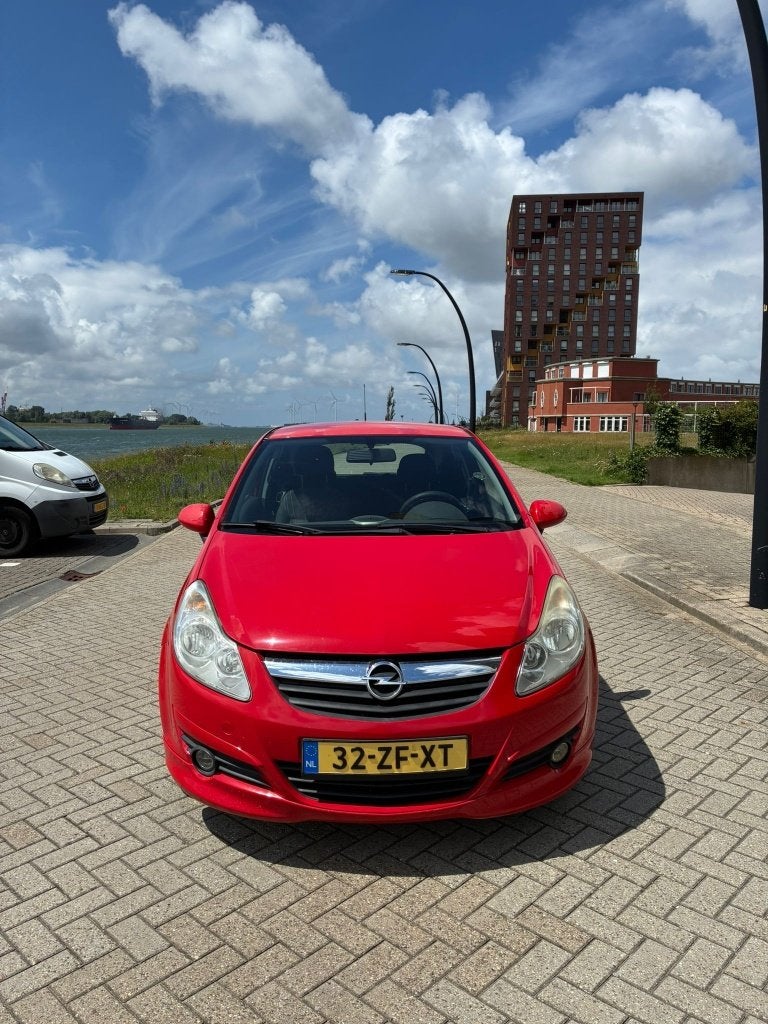 Opel Corsa 1.4 16V apk tot juni 2027, Voorwielaandrijving, 40 €/maand, 4 cilinders, Origineel Nederlands