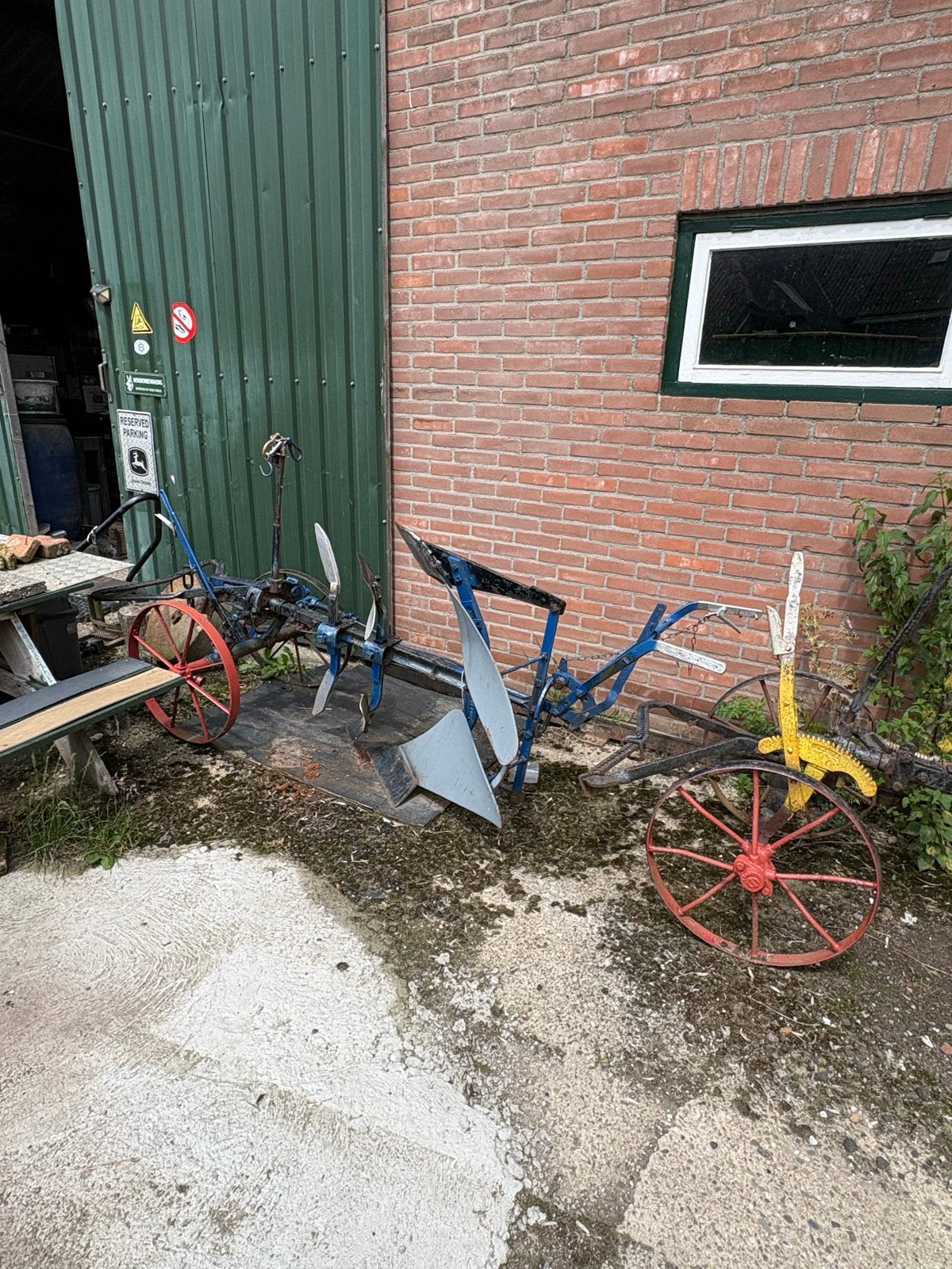 Antieke ploeg met wielen - Decoratief landbouwwerktuig, Antiek en Kunst, Antiek | Gereedschap en Instrumenten, Ophalen