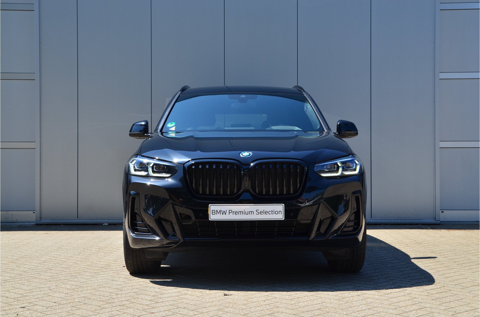 BMW X3 xDrive30e M Sport Automaat / Trekhaak / Achteruitrijc, Auto's, BMW, 1998 cc, Gebruikt, Automatische klimaatregeling, Zwart