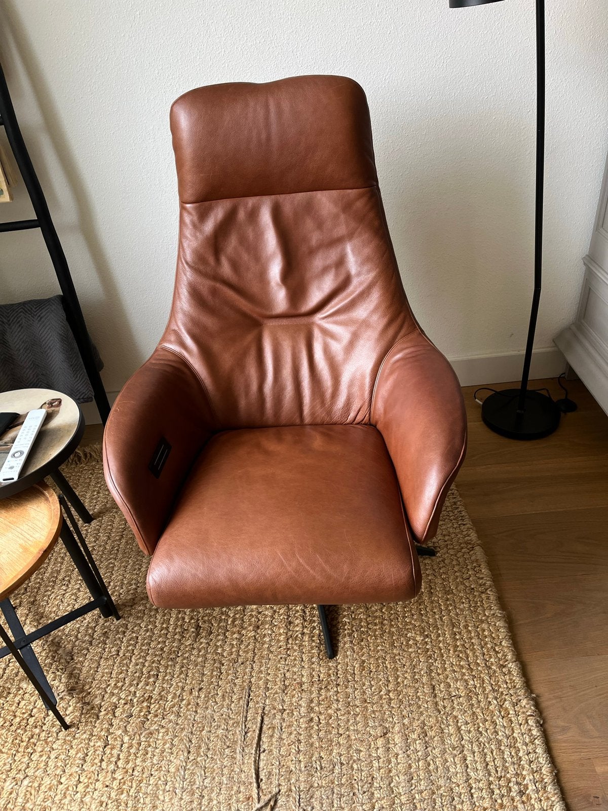 Leren elektrisch verstelbare relaxfauteuil met accu, Ophalen, Gebruikt, Leer, 75 tot 100 cm