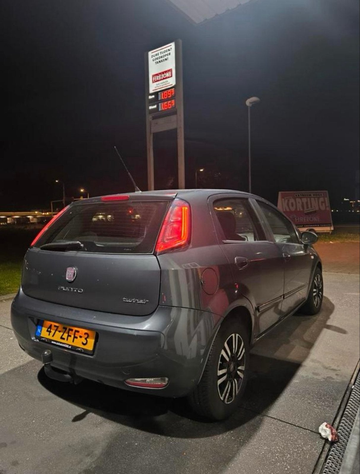 Fiat Punto 0.9 Twinair 85 5-D 2012 Grijs (NAP), Auto's, Voorwielaandrijving, Euro 5, Stof, 49 €/maand