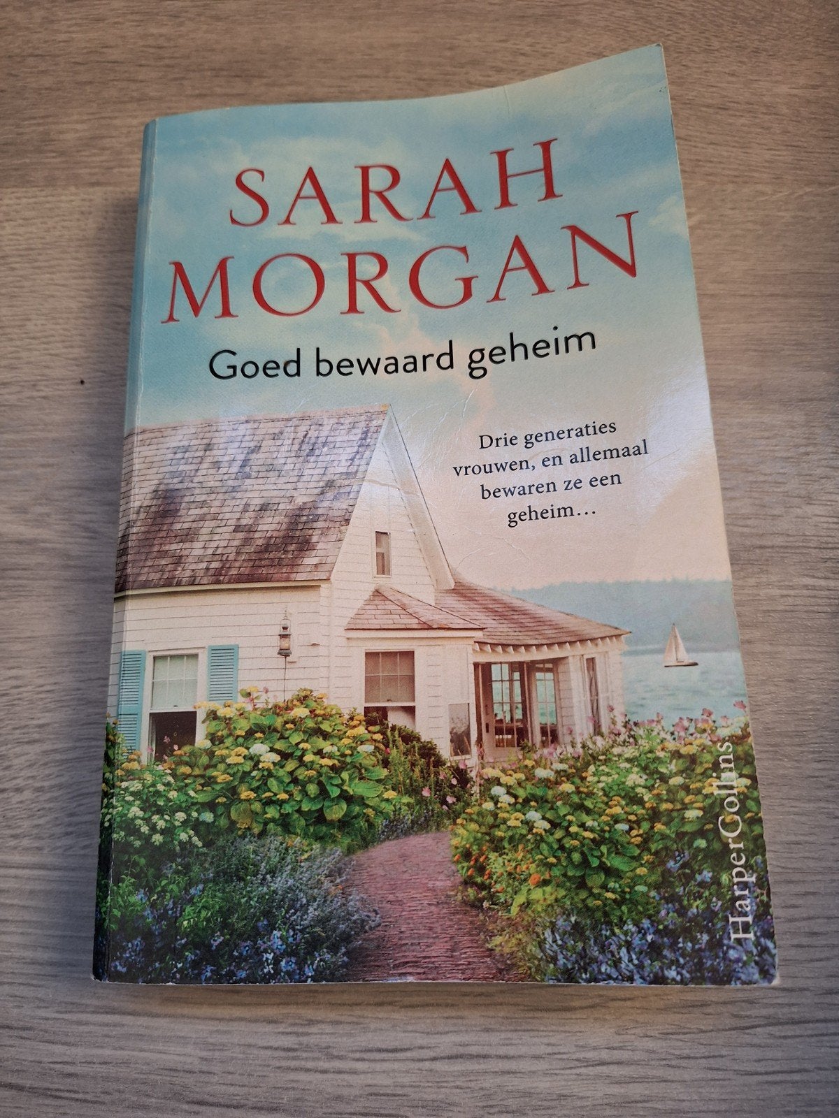 Goed Bewaard Geheim - Sarah Morgan (HarperCollins), Ophalen of Verzenden, Zo goed als nieuw, Sarah Morgan, Nederland