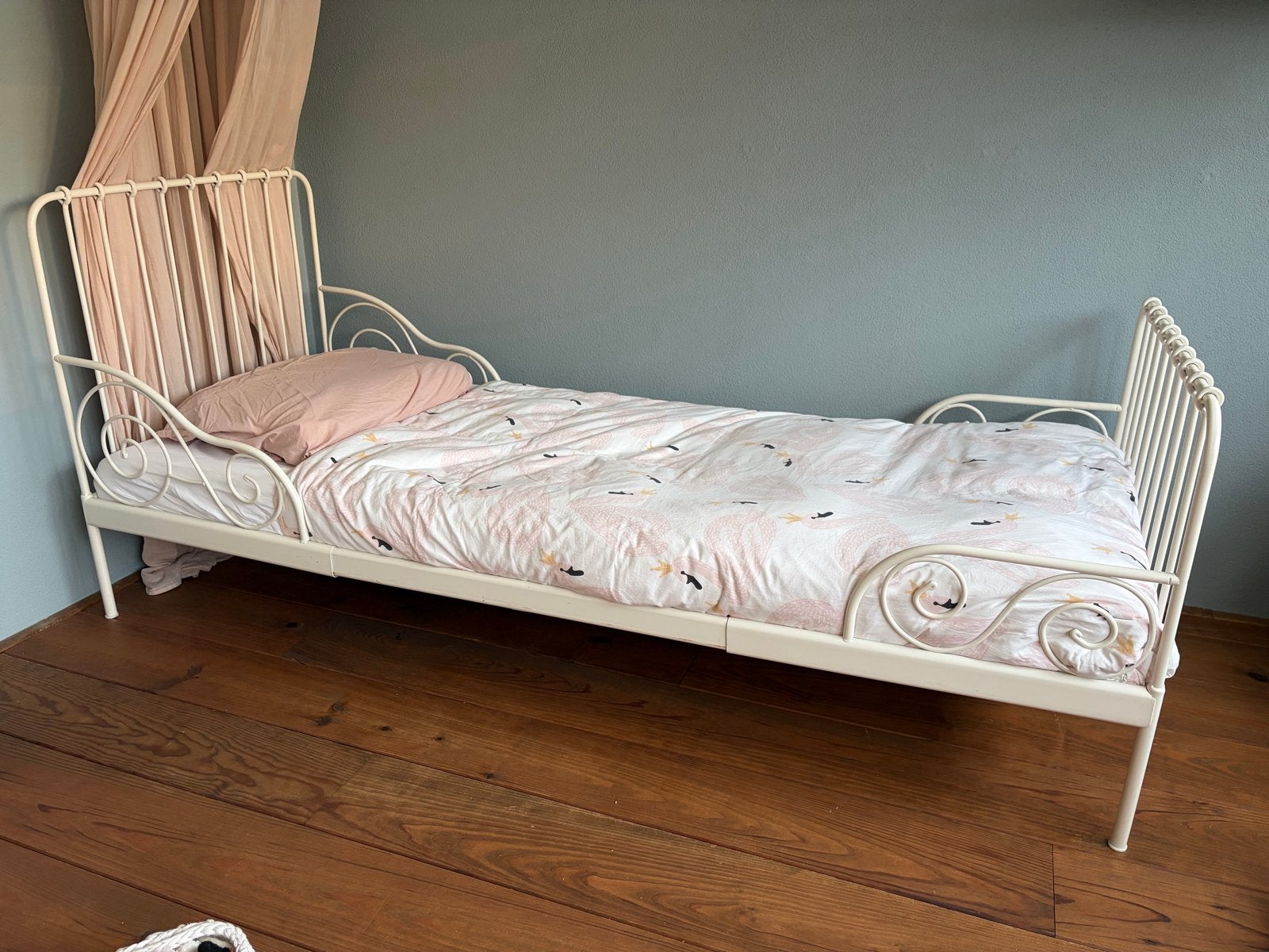 Ikea Meegroeibed, inclusief lattenbodem en matras, Ophalen, 70 tot 85 cm, Zo goed als nieuw, Lattenbodem