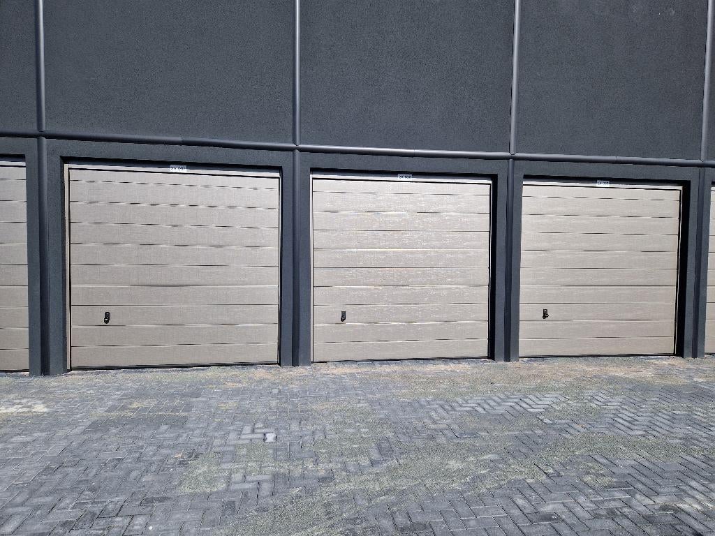 Te huur Garagebox / Opslagruimte 24m2 Wageningen