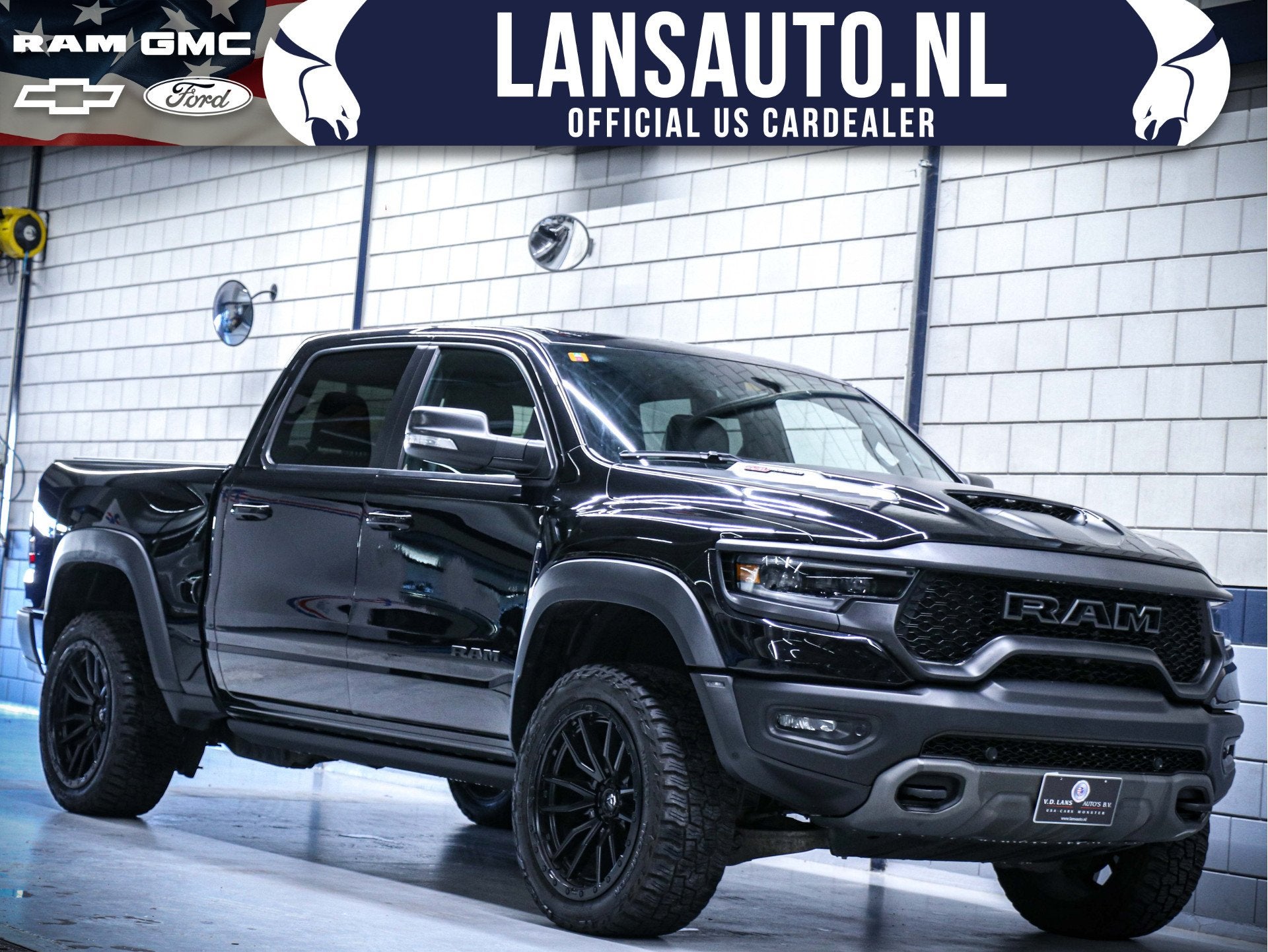 Dodge Ram 1500 TRX Supercharged | 6.2L 717PK V8 4x4 Crew Cab, Auto's, Automaat, Gebruikt, 2778 kg, Zwart