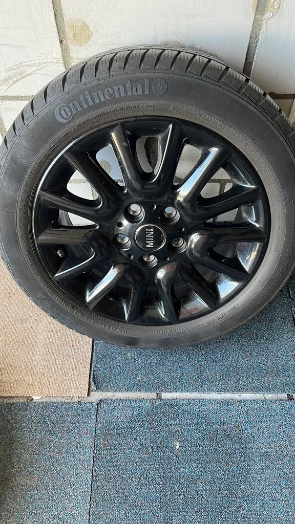 Mini Cooper F55-F56-57 16 inch velgen met winterbanden, Ophalen of Verzenden