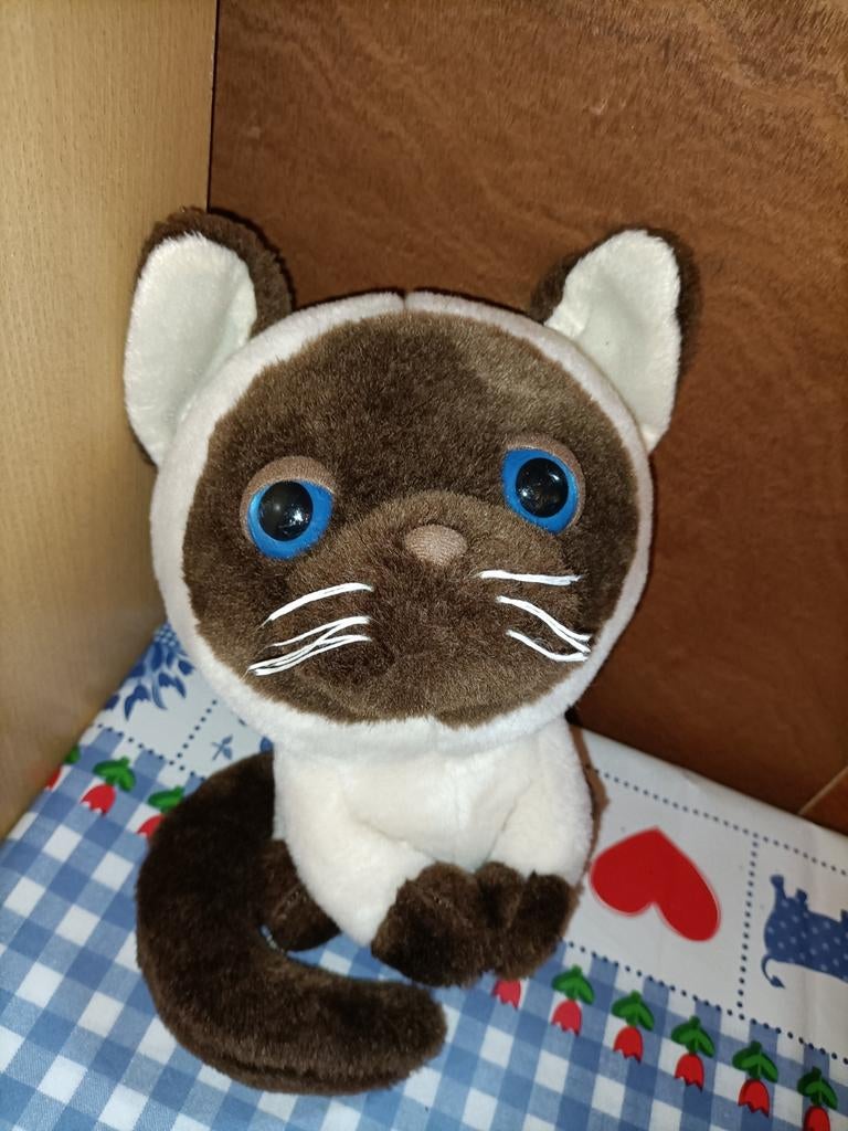 Siamees knuffel kat Artlist 24 cm met blauwe ogen, Ophalen of Verzenden, Zo goed als nieuw