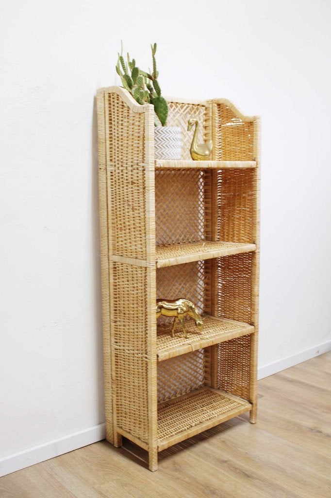 Rotan vintage kast met planken. Rieten Boho Wabi Sabi kastje, Huis en Inrichting, Ophalen, 50 tot 100 cm, 25 tot 50 cm, Overige materialen