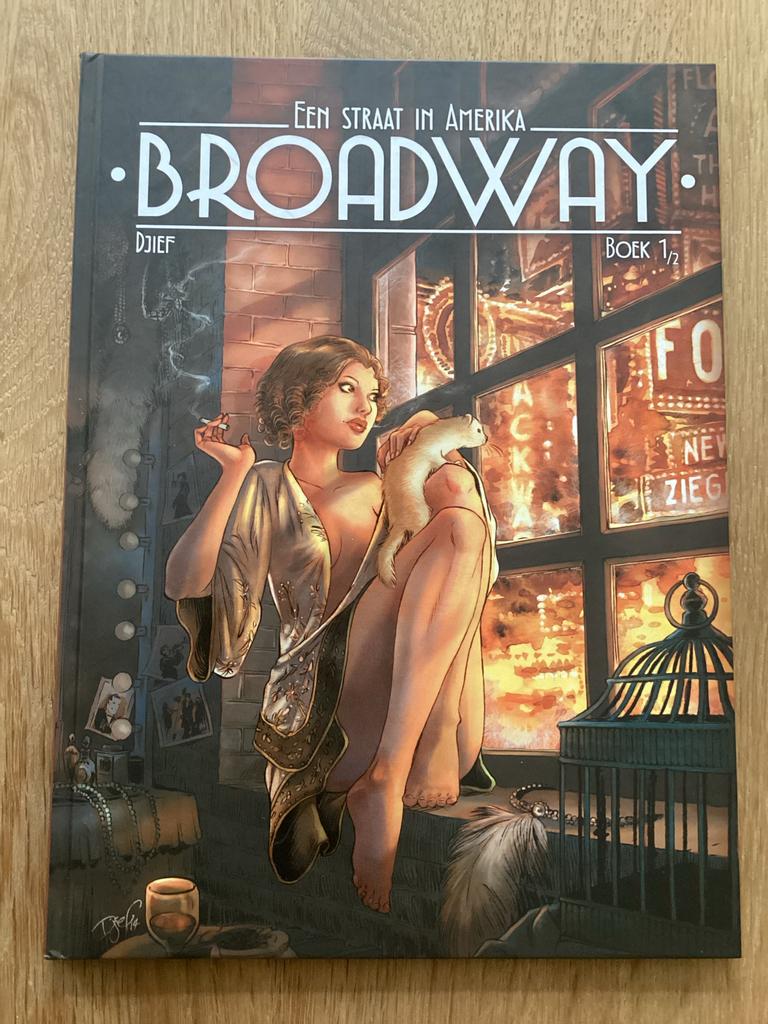 Broadway. Deel 1. Hardcover, Boeken, Eén stripboek, Ophalen of Verzenden, Zo goed als nieuw