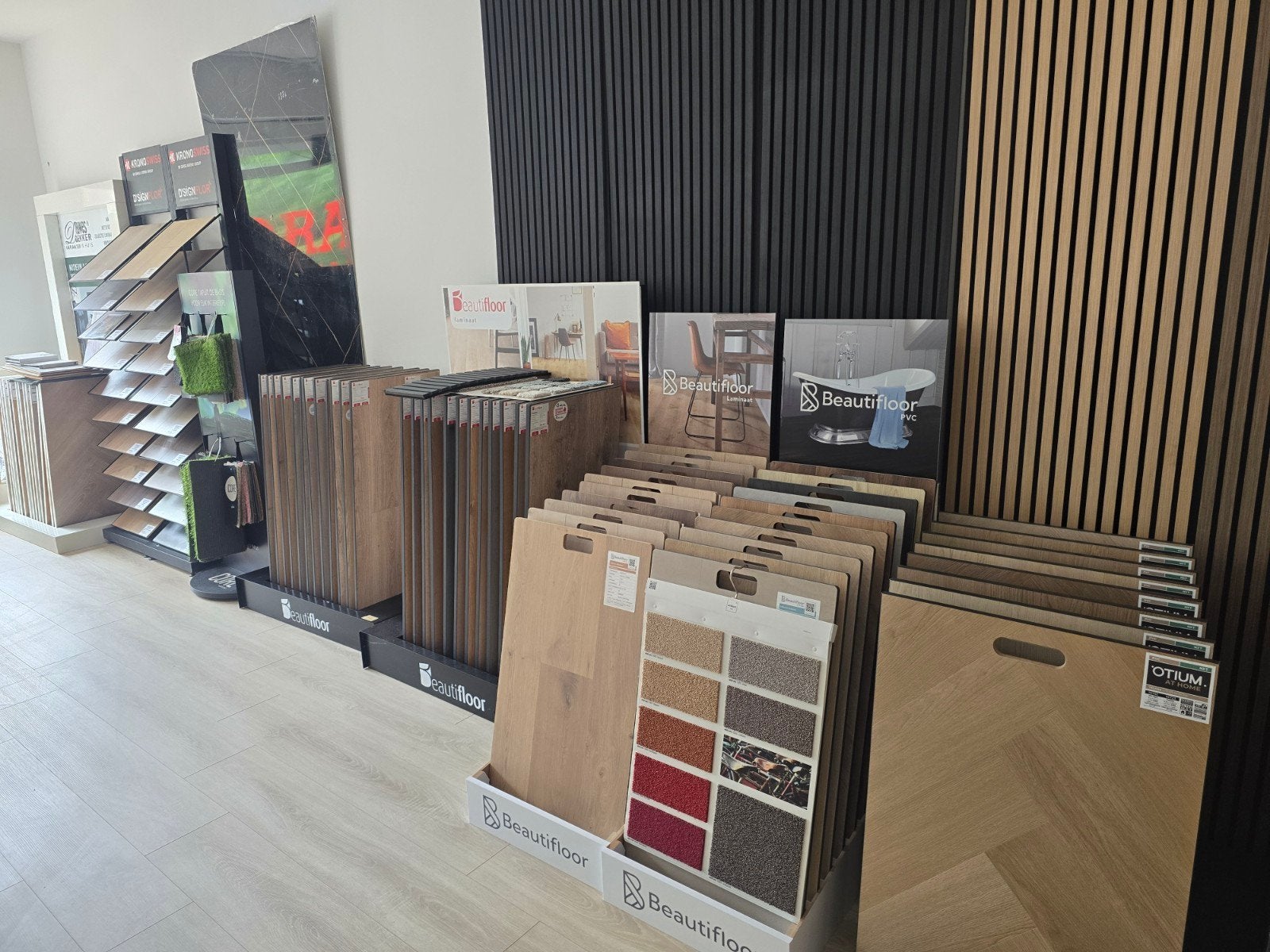 alle soorten laminaat,bezorgen ,leggen,gratis, Kunststof, 50 tot 150 cm, Overige typen, Nieuw