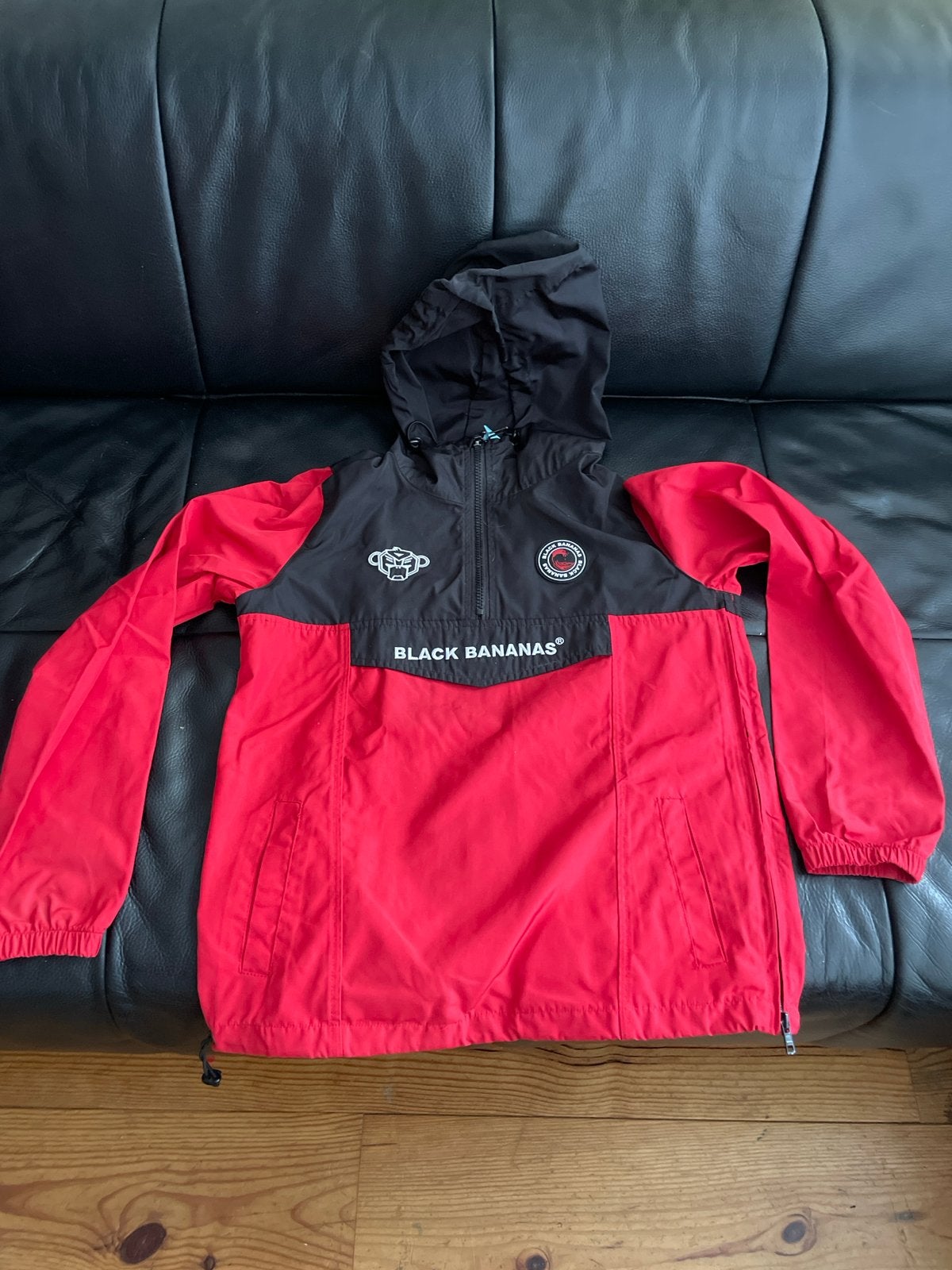 Black Bananas Anorak Jas Rood Zwart Maat 152, Ophalen of Verzenden, Zo goed als nieuw, Jongen of Meisje, Jas