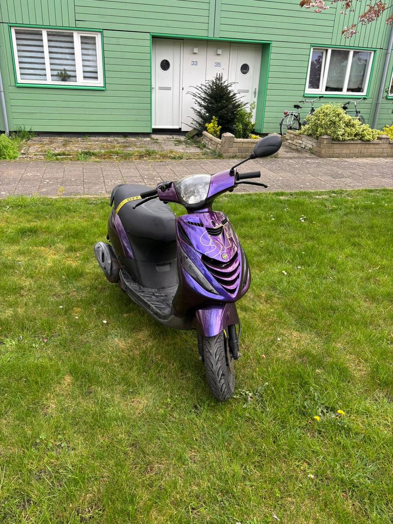 Piaggio Zip 50cc 4t, Fietsen en Brommers, Scooters | Piaggio, Ophalen, Gebruikt, Zip, Benzine