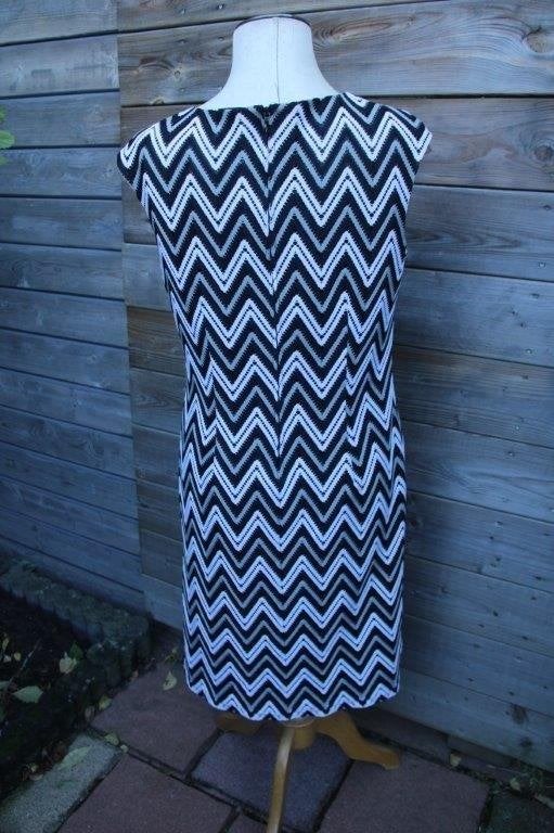 Jurk zwart/ grijs/ wit Hermann Lange mt 44 Vaste prijs, Kleding | Dames, Jurken, Zwart, Maat 42/44 (L), Ophalen of Verzenden, Zo goed als nieuw