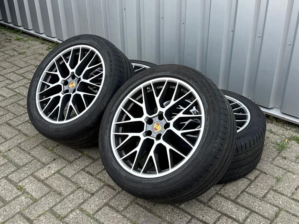 Porsche Macan originele Spyder RS 20 inch velgenset, Ophalen, Banden en Velgen, Personenwagen, 20 inch