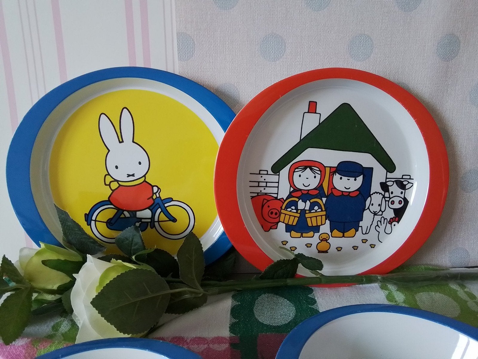 Mepal Dick Bruna servies: 2 borden en 2diepe kommetjes, Gebruikt, Ophalen of Verzenden, Bord(en), Overige stijlen