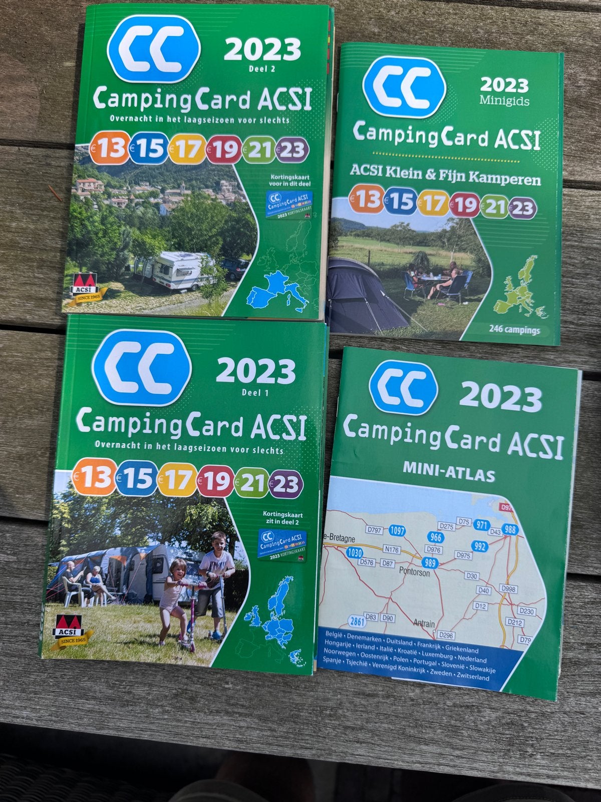 CampingCard ACSI 2023 Gidsen (Deel 1, Deel 2, Minigids), Ophalen, Zo goed als nieuw