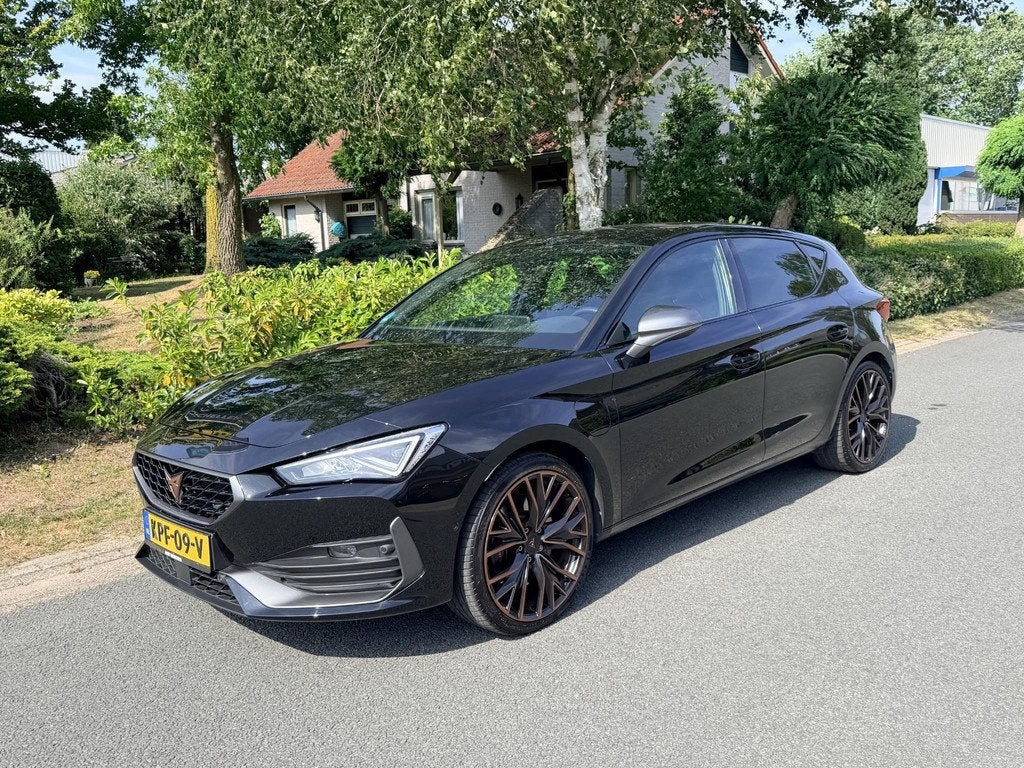 CUPRA Leon 1.4 e-Hybrid VZ 245PK LED•ACC•1e Eig, Auto's, Cupra, Stof, Gebruikt, Euro 6, 4 cilinders