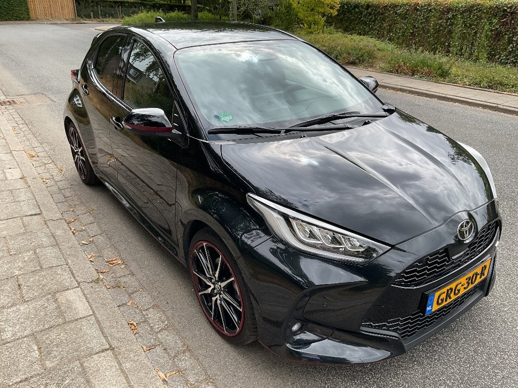 Foto 6 van Toyota Yaris 1.5 Hybrid 116pk CVT 2024 Zwart