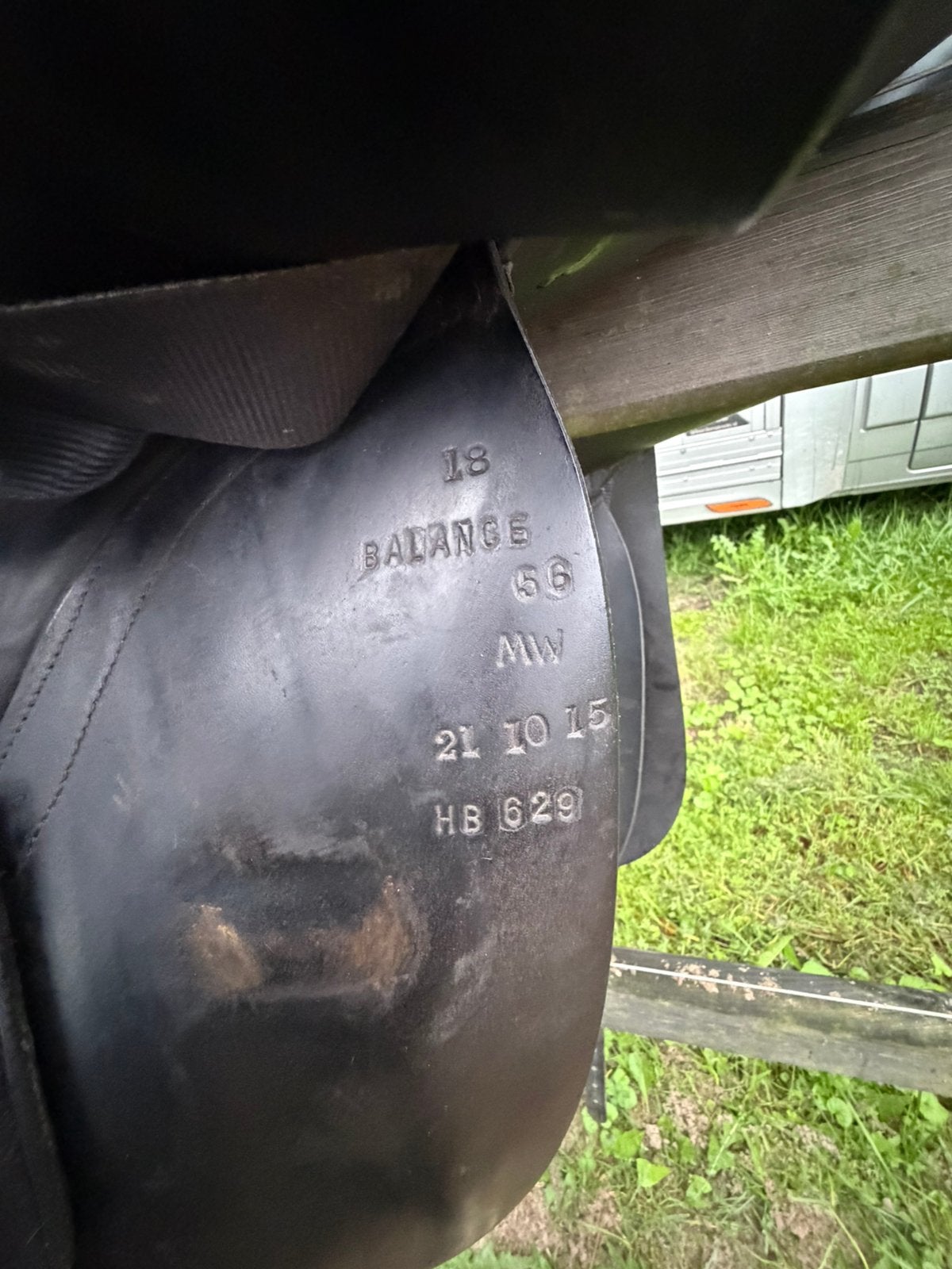 Te koop in zeer nette staat Hulsebos zadel, Dieren en Toebehoren, Hulsebos, Gebruikt, Dressuur, XL (18 inch of meer)