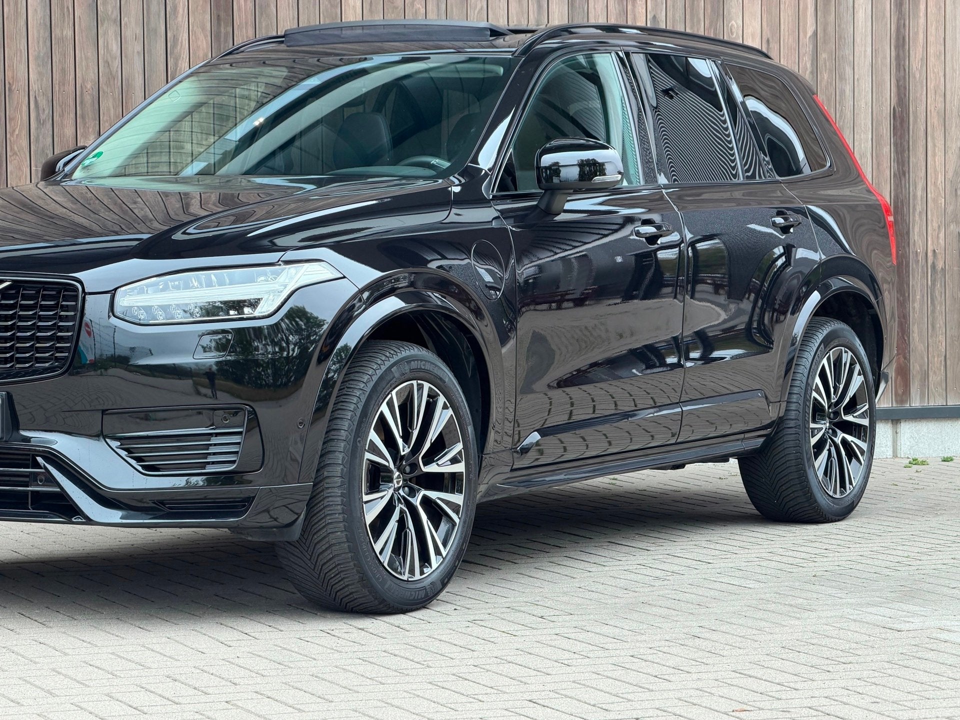 Volvo XC90 2.0 T8 Recharge AWD Ultimate Dark / Pano / Trekha, Dealer onderhouden, Gebruikt, 4 cilinders, 1969 cc
