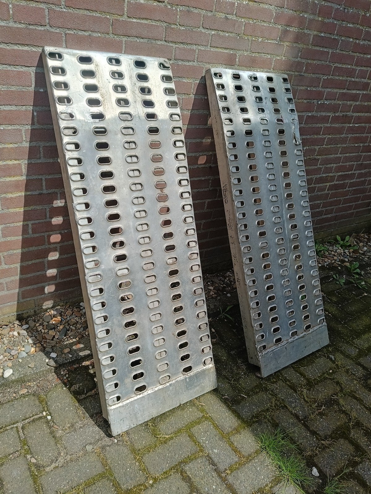 Alu oprijplanken, Ophalen