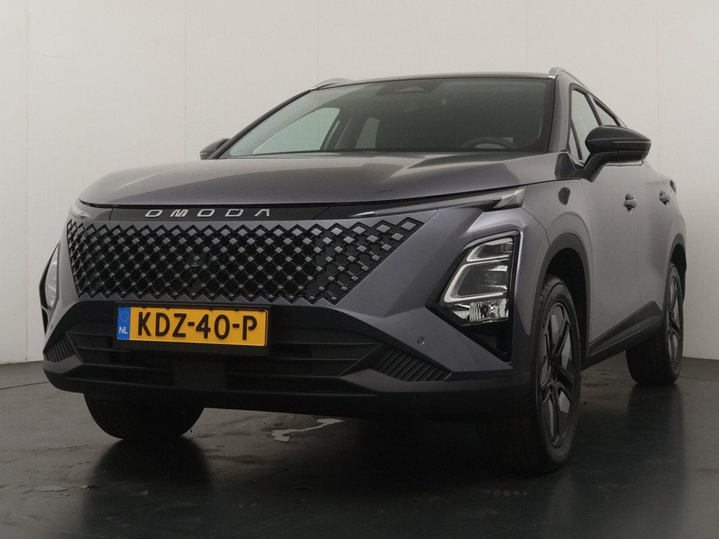Omoda 5 1.6 T-GDi SHS-H Premium - Schuif/kantel dak - Adapti, Auto's, Overige Auto's, 4 cilinders, Hybride Elektrisch/Benzine