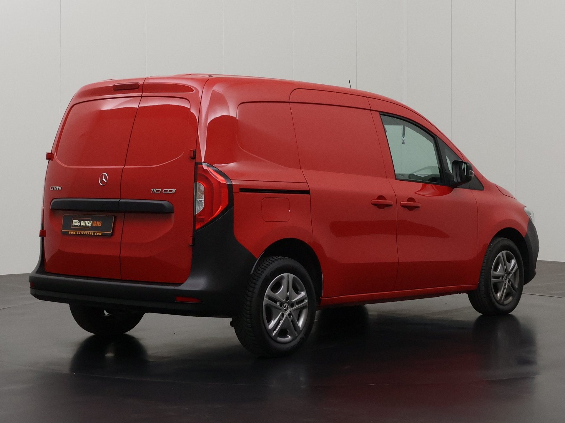 Mercedes-Benz Citan 110CDI Business | Led | Multimedia | Air, Dealer onderhouden, Stof, Gebruikt, Euro 6