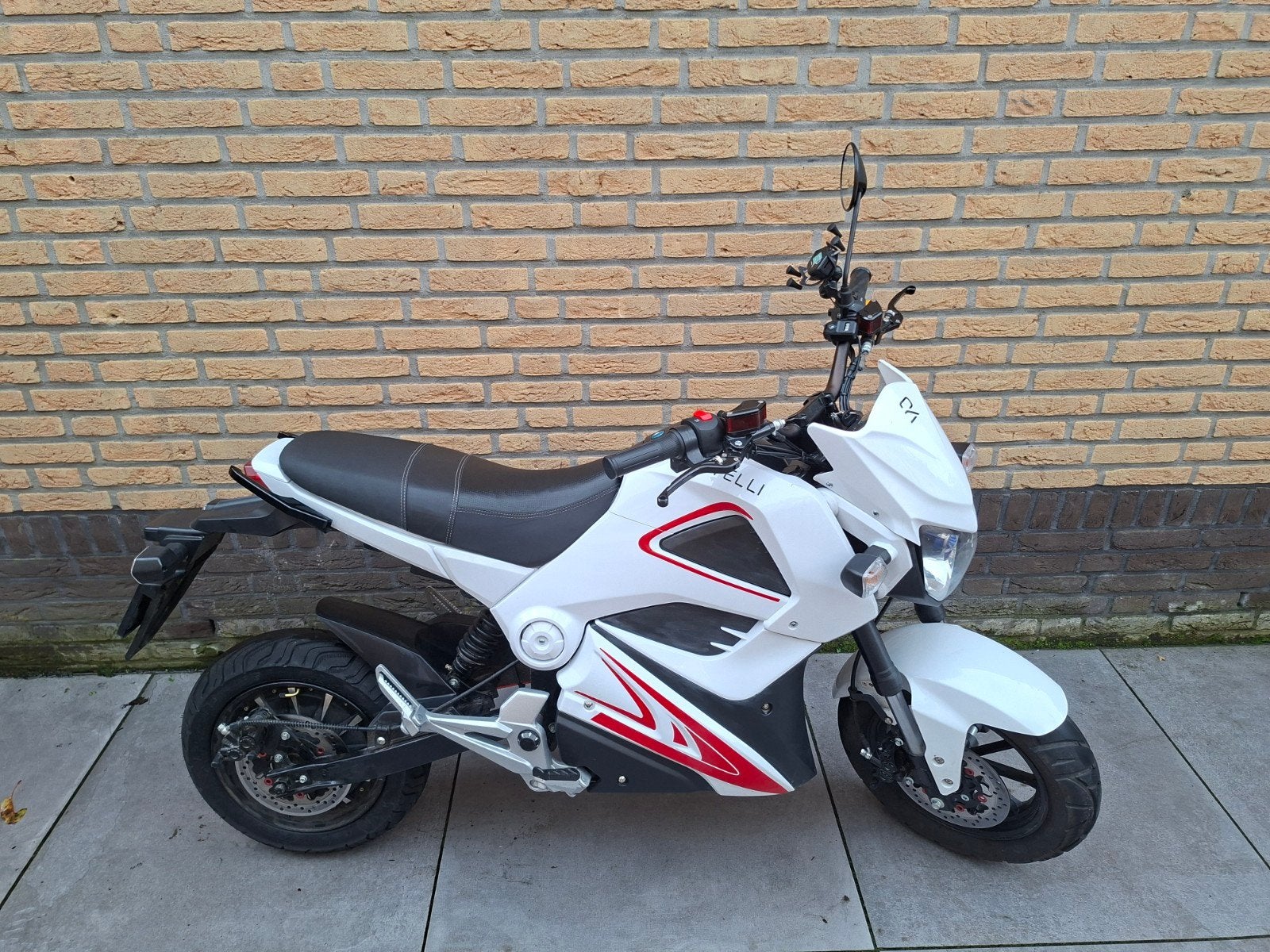 Prachtige Retelli Drago E-scooter (april 2025), Maximaal 45 km/u, Elektrisch, Zo goed als nieuw, 50 cc