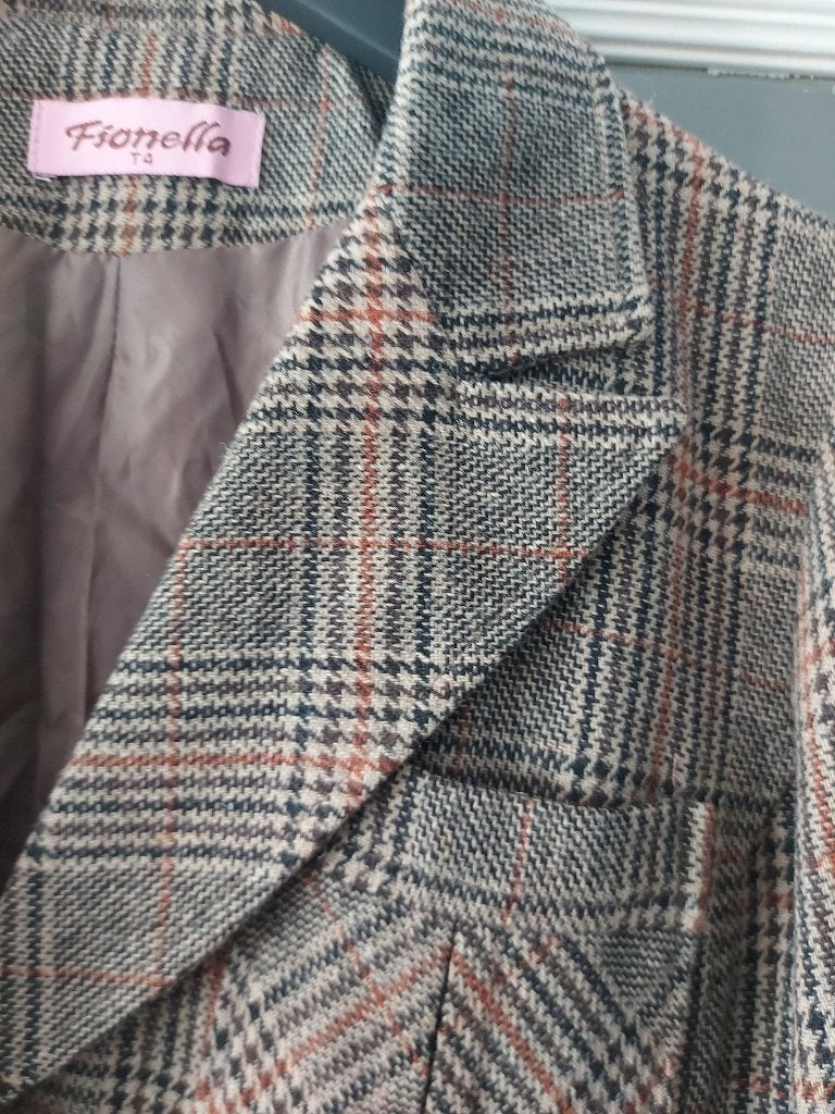 Fionella blazer mooi! mt. 38, Bruin, Zo goed als nieuw, Jasje, Ophalen