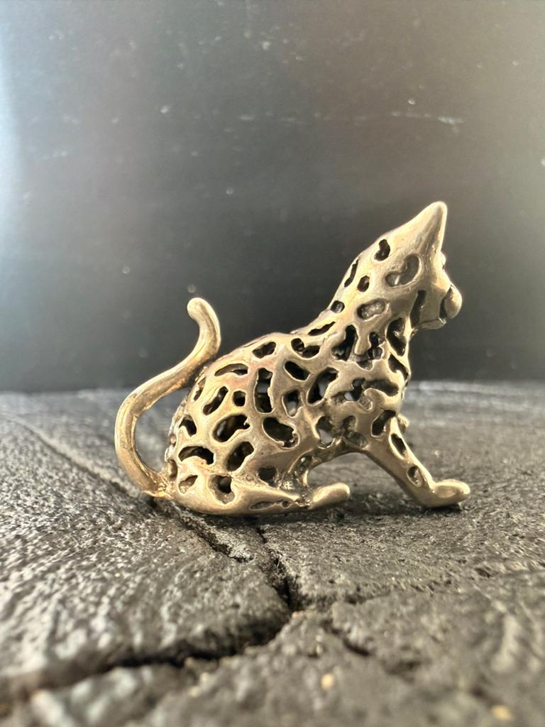 Ajour zittend zilver miniatuur poesje, Verzenden, Zilver