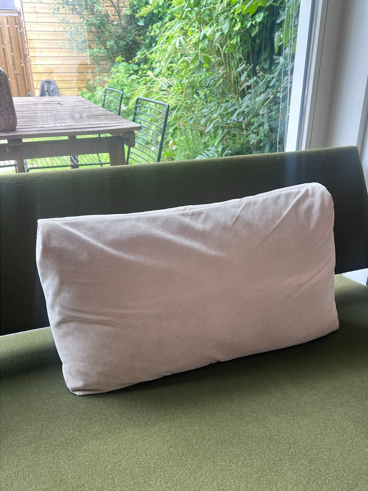 HAY Mags Kussen 10 - Beige velours, Huis en Inrichting, Ophalen of Verzenden, Gebruikt, Beige, Rechthoekig