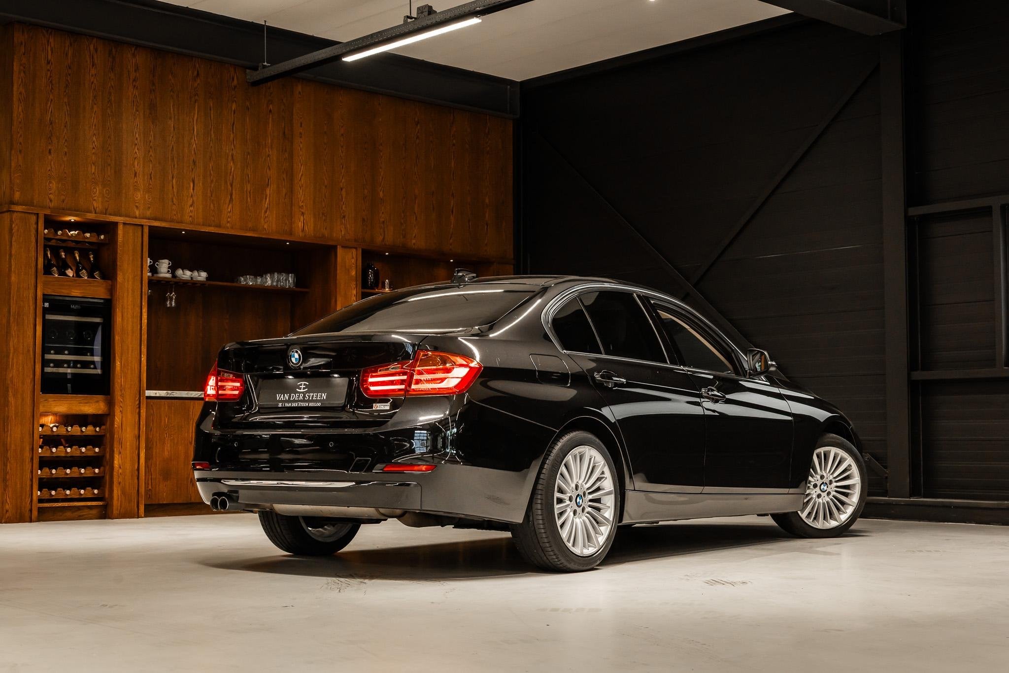 BMW 3-serie 328i xDrive High Executive Leder | Dealer Onderh, Auto's, Automaat, 15 km/l, Gebruikt, 4 cilinders