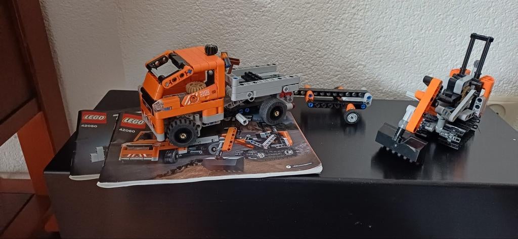 Lego Technic 42060 Wegenbouwmachines, Kinderen en Baby's, Speelgoed | Duplo en Lego, Ophalen of Verzenden, Zo goed als nieuw, Complete set