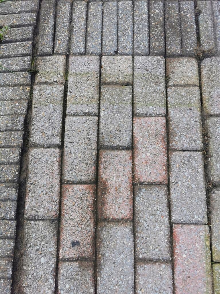 GRATIS BETONKLINKERS - 120 m2, Ophalen, Gebruikt, Beton, Klinkers