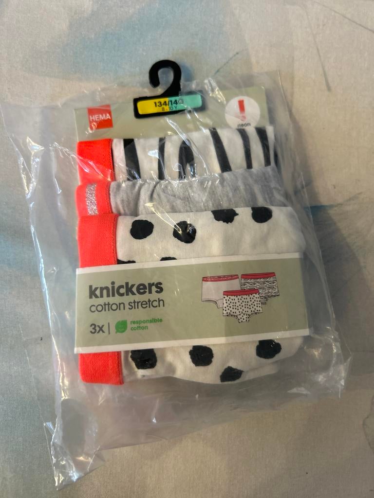 Nieuwe HEMA onderbroeken maat 134-140 (3-pack), Ophalen of Verzenden, Nieuw, Meisje