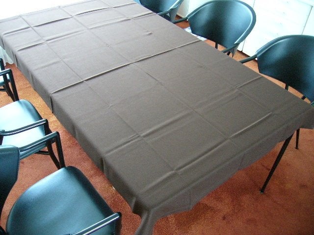 Donkerbruin retro tafelkleed 186 x 120 cm nooit gebruikt, Ophalen of Verzenden, Nieuw, Rechthoek