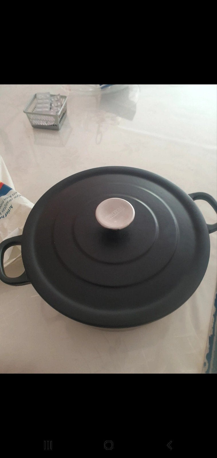 Gietijzeren braadpan met deksel door snee 24cm, Huis en Inrichting, Gebruikt, Geschikt voor inductie, Ophalen of Verzenden, Overige merken
