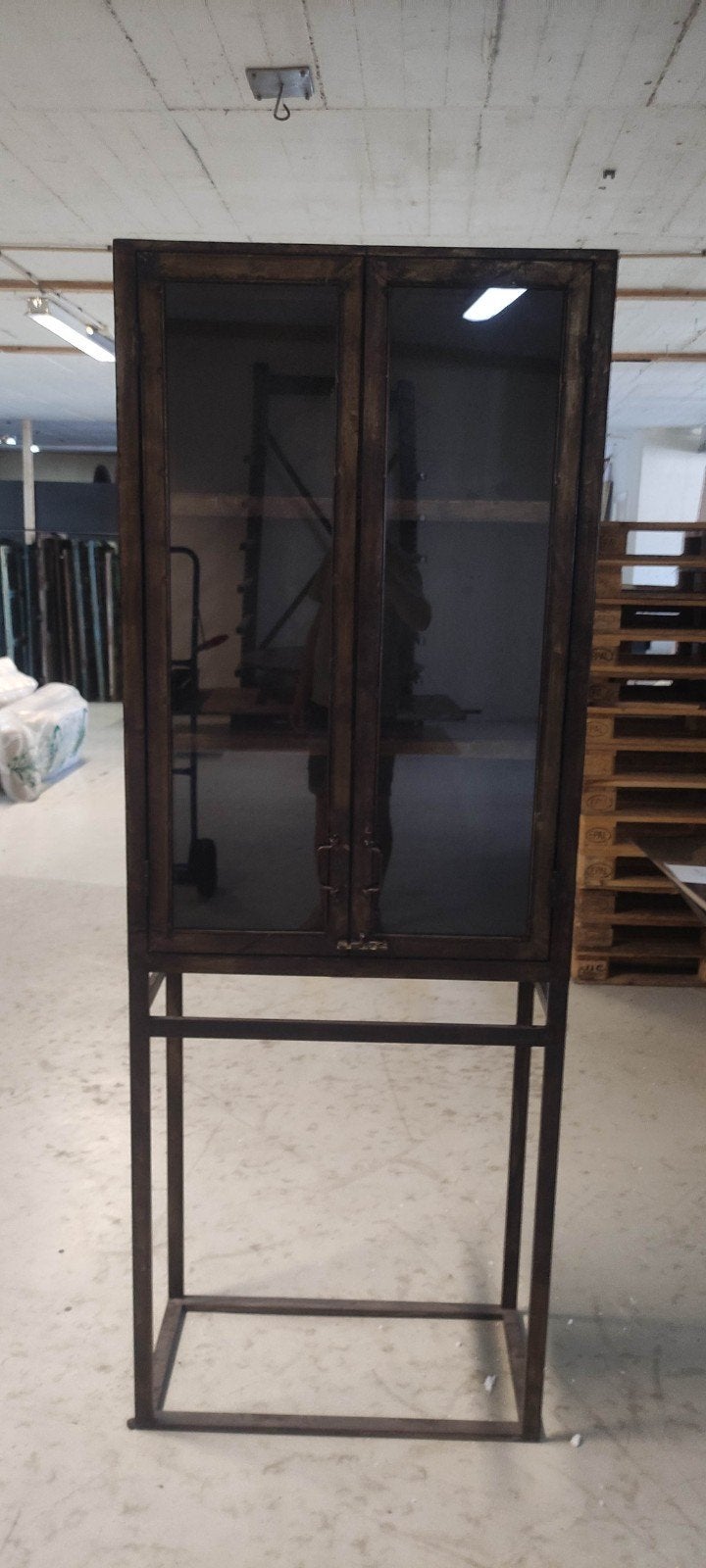 Industriële vitrinekast metaal met glas, Ophalen, 200 cm of meer, 50 tot 100 cm, Glas