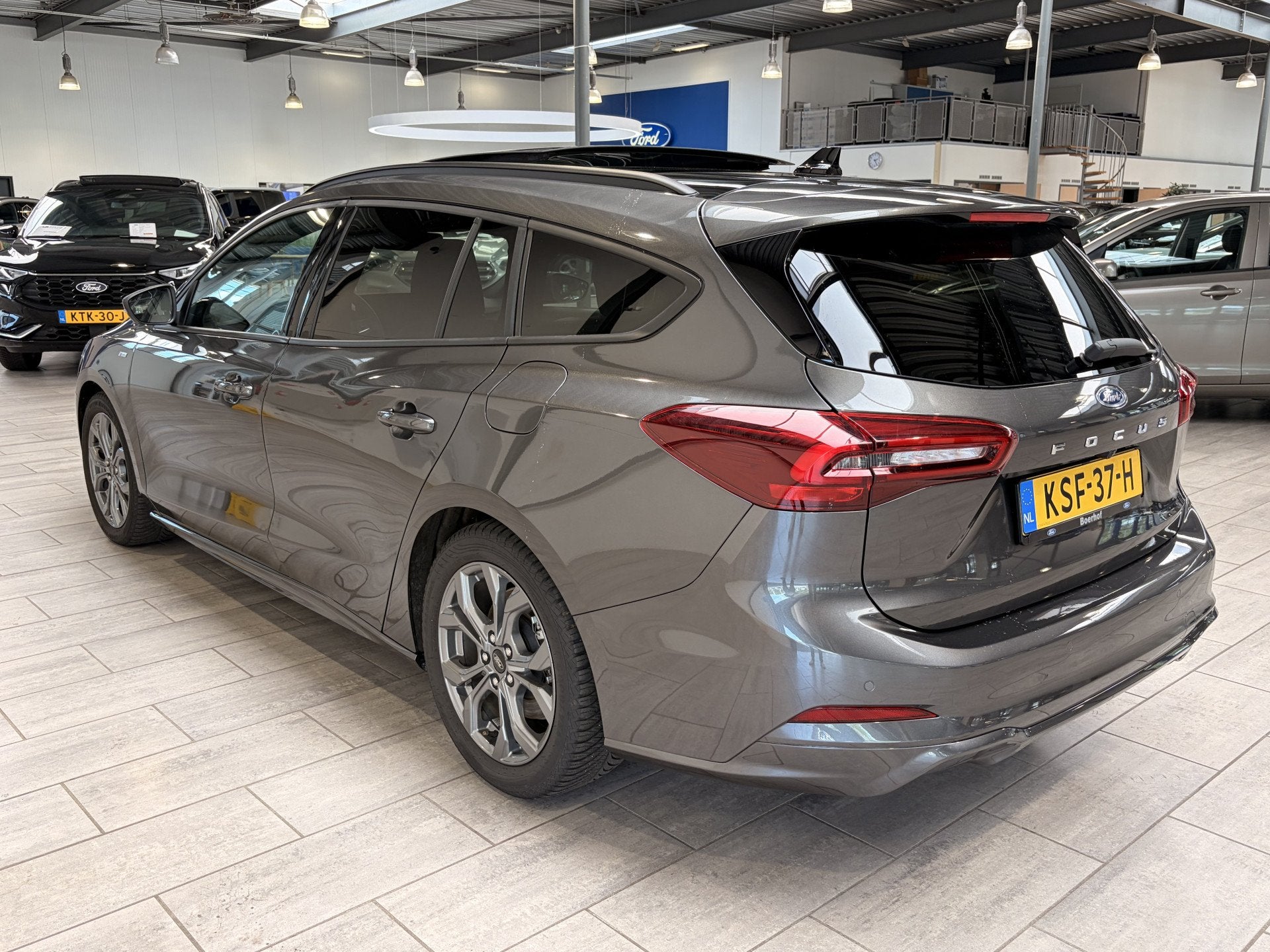 Ford FOCUS Wagon EcoBoost Hybrid 155 pk ST-Line | Pano | Win, 12 maanden, Stof, Gebruikt, Automatische klimaatregeling