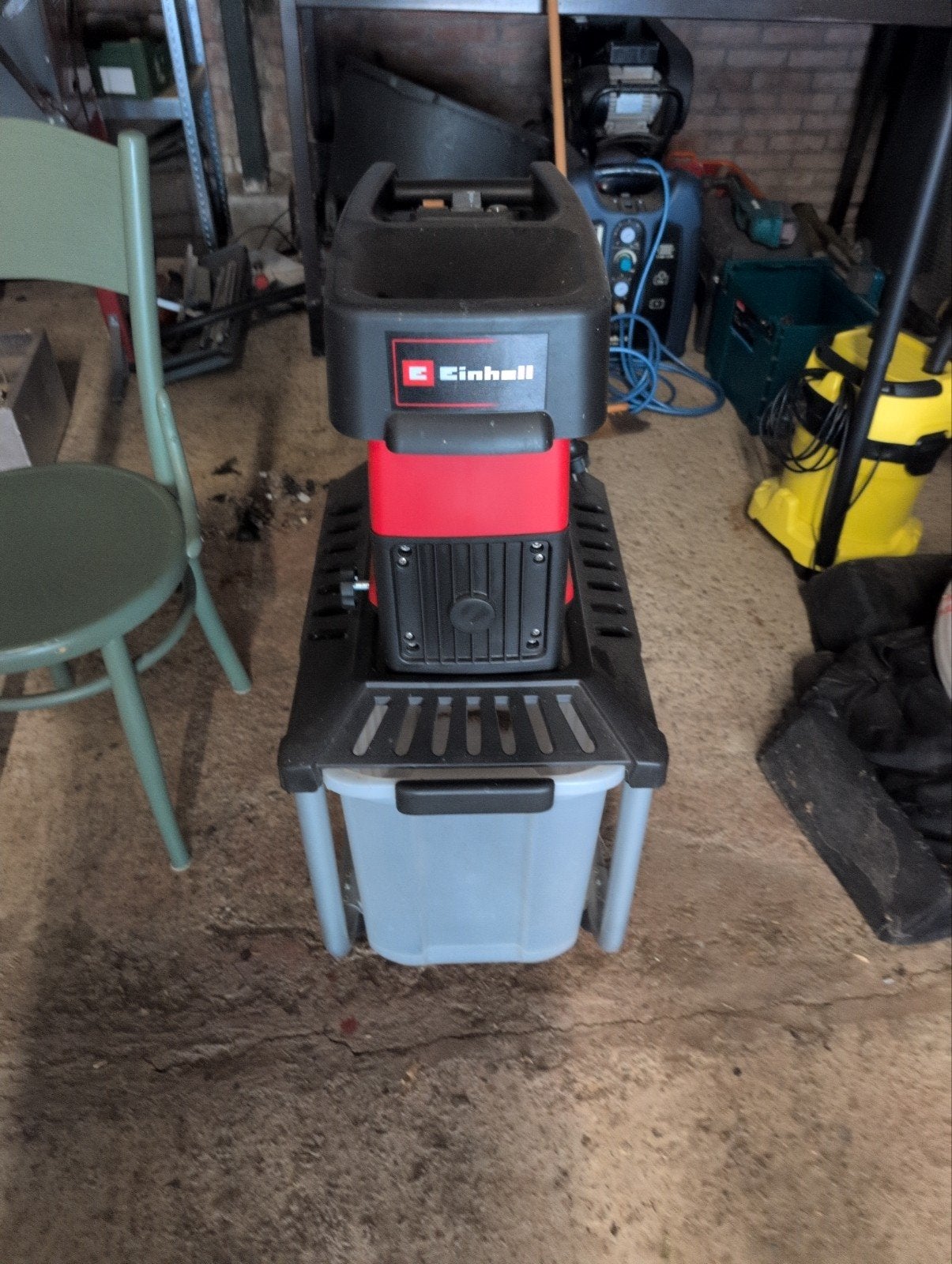 Einhell versnipperaar, Ophalen