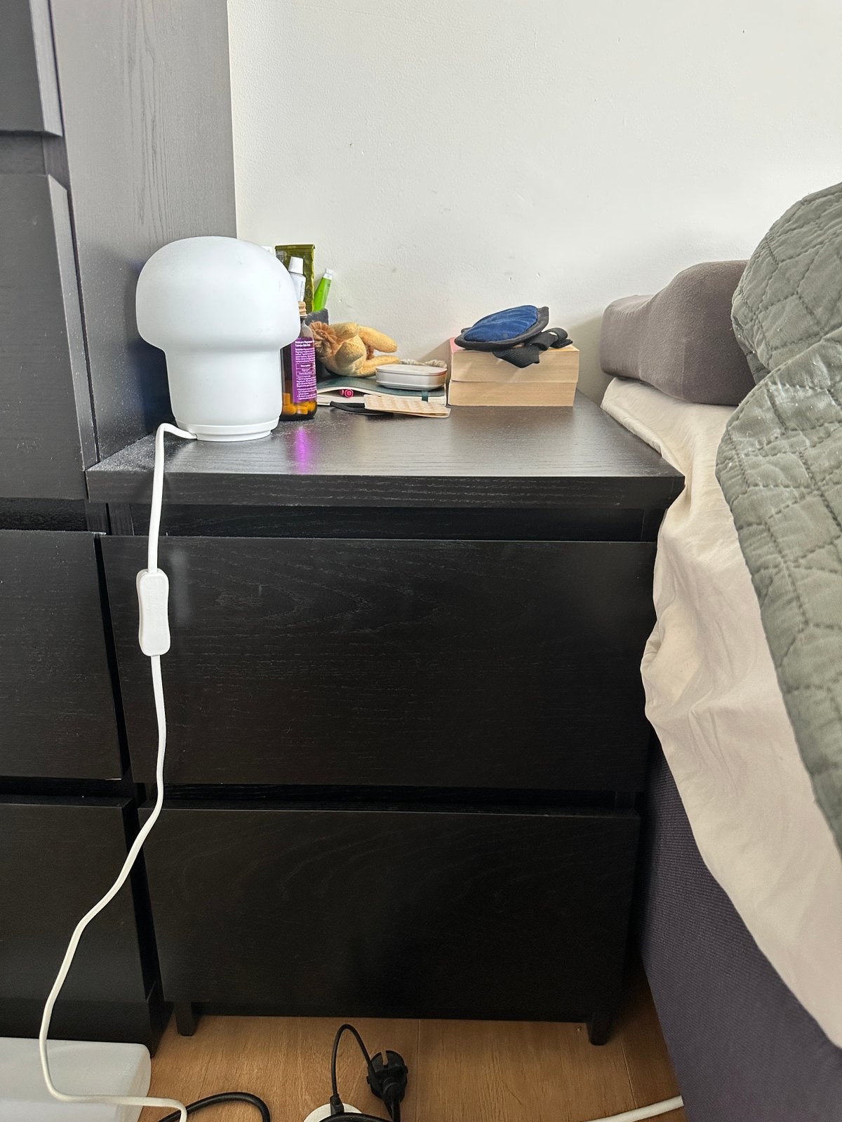 IKEA Bedside Shelving Unit, Ophalen, Zo goed als nieuw, Minder dan 45 cm