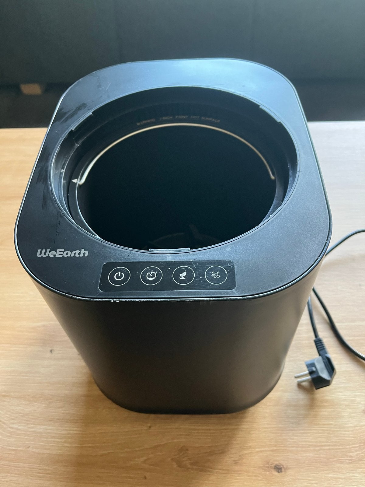 WeEarth - Composter, Ophalen, Compost