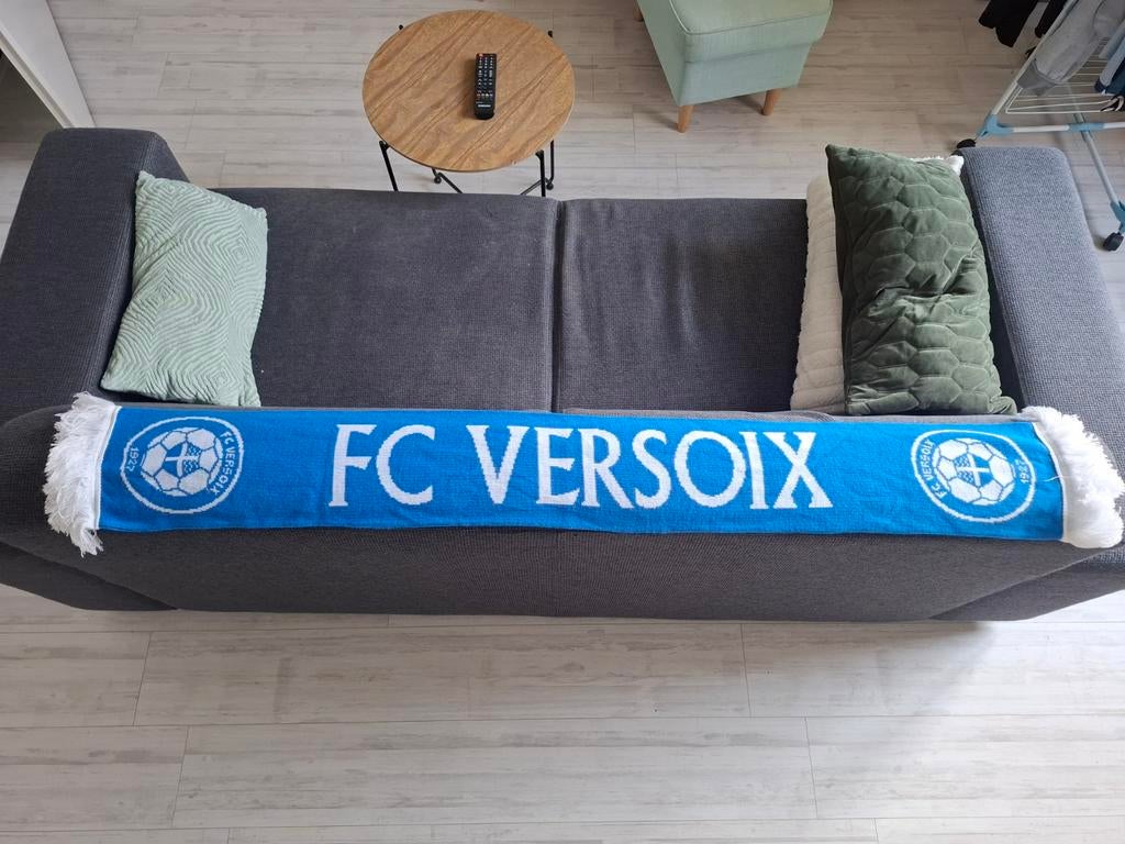 FC Versoix sjaal, Verzamelen, Sportartikelen en Voetbal, Ophalen of Verzenden, Zo goed als nieuw, Buitenlandse clubs, Vaantje of Sjaal
