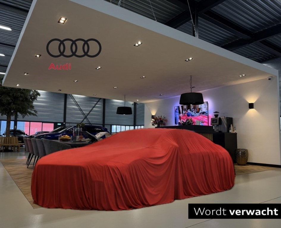 Audi A8 60 TFSie 462PK S-Line / B&O / TV's / softclose / Mas, Auto's, Automaat, Dealer onderhouden, 14 kWh, Gebruikt