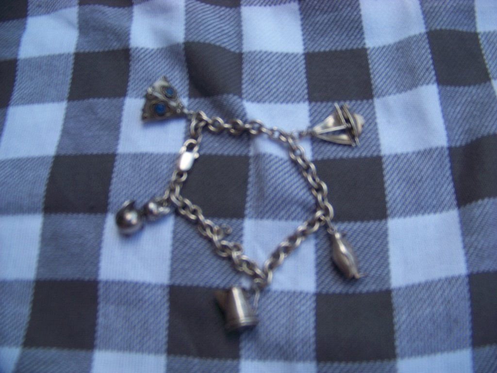 bedel armband zilver zeer mooie kwaliteit!, Overige merken, Nieuw, Ophalen of Verzenden, 4 bedels of meer