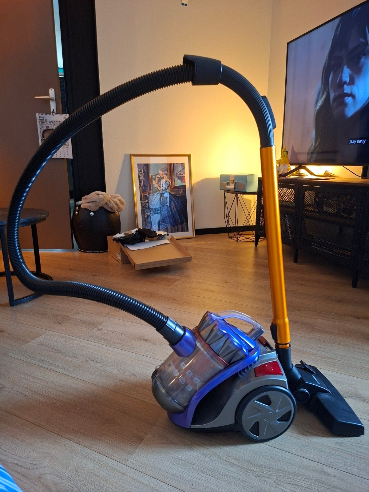 Hyundai Cycloon Stofzuiger 800w met opzetstukjes, Ophalen, Overige merken, Gebruikt, Geschikt voor harde vloeren