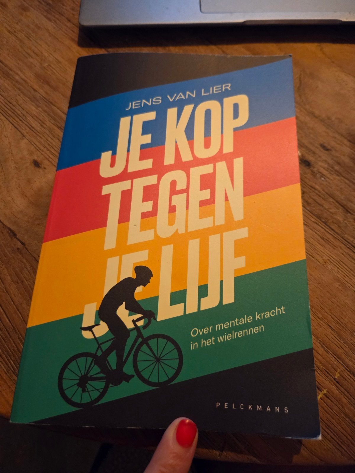 Je kop tegen je lijf - Jens van Lier (boek over wielrennen), Ophalen of Verzenden, Zo goed als nieuw, Jens van Lier, Lopen en Fietsen
