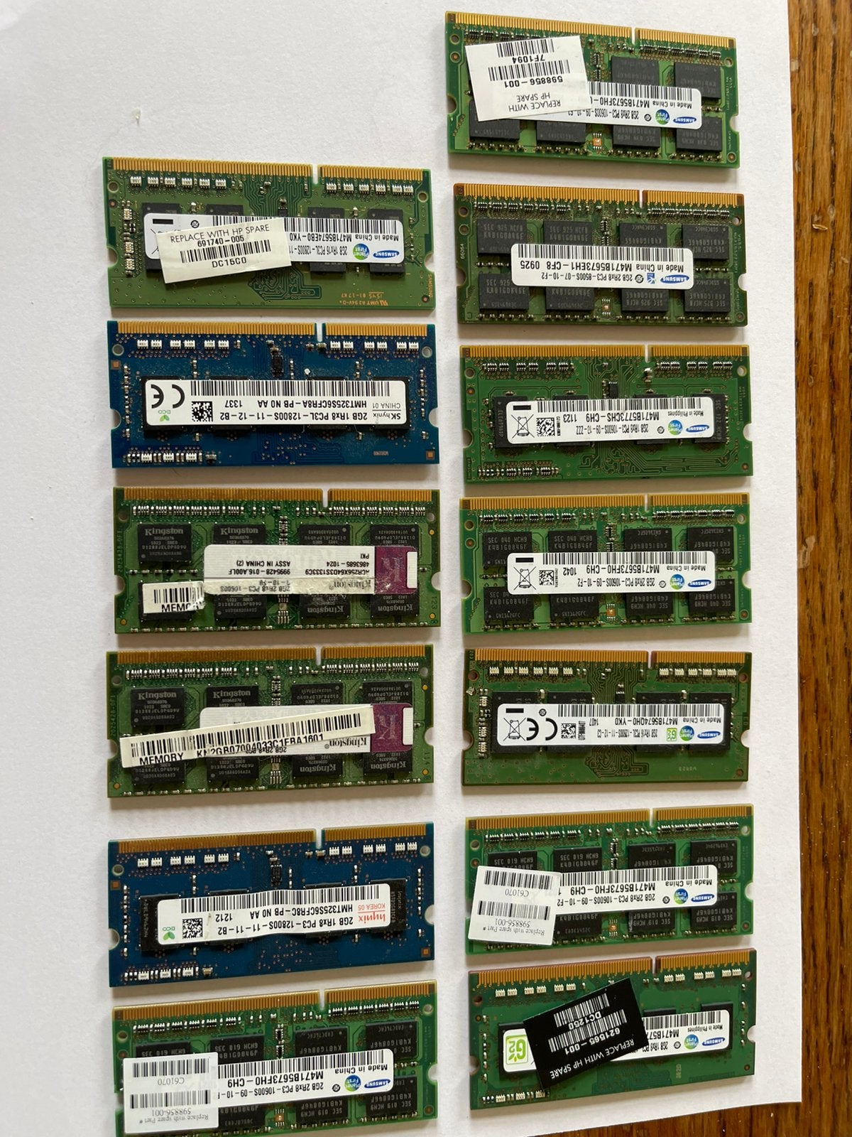 14 x 2GB DDR3 Laptop Geheugen PC3-10600S/12800S, Computers en Software, RAM geheugen, Ophalen of Verzenden, Zo goed als nieuw